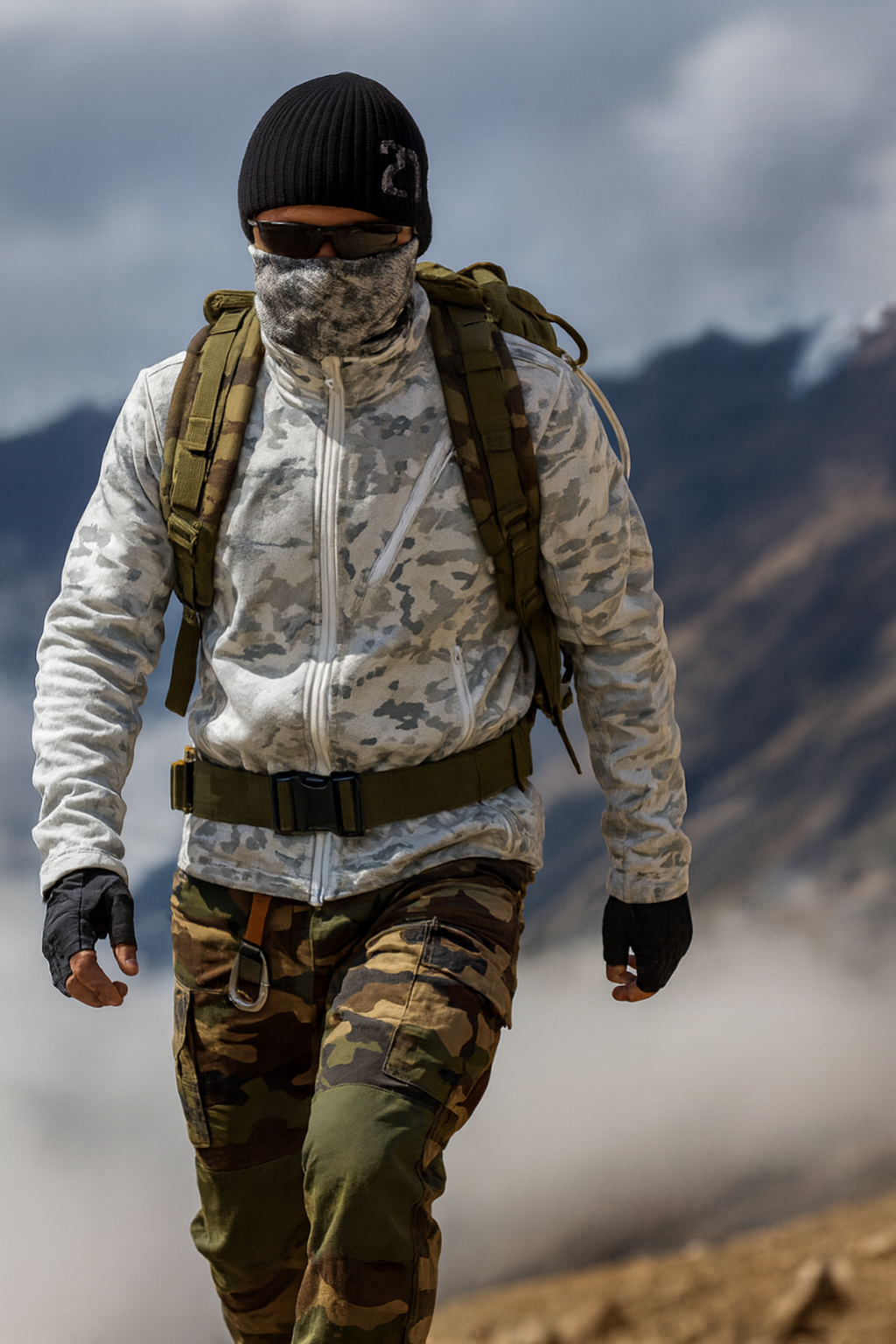 Men’s Tactical Softshell Jacket – Water-Resistant Windproof Outdoor Coat